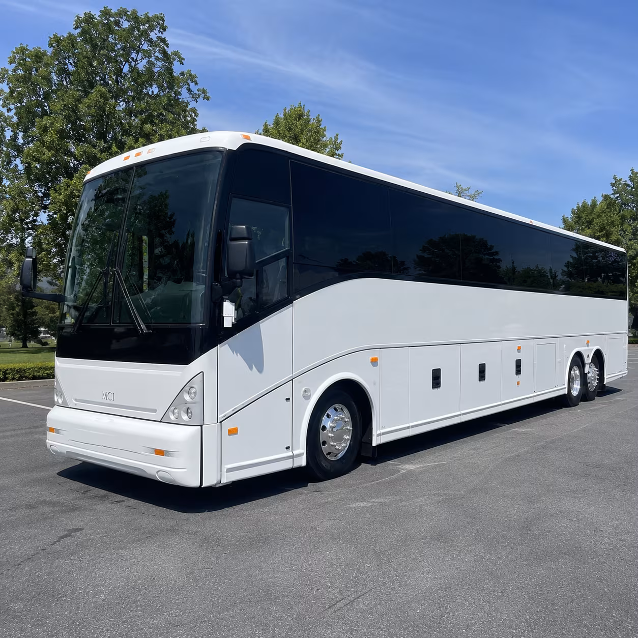 choosing the right bus size for your roswell sports group