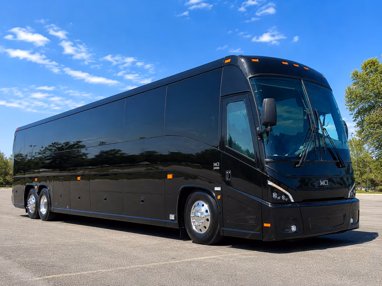 compare buses for uga bulldogs game days to athens