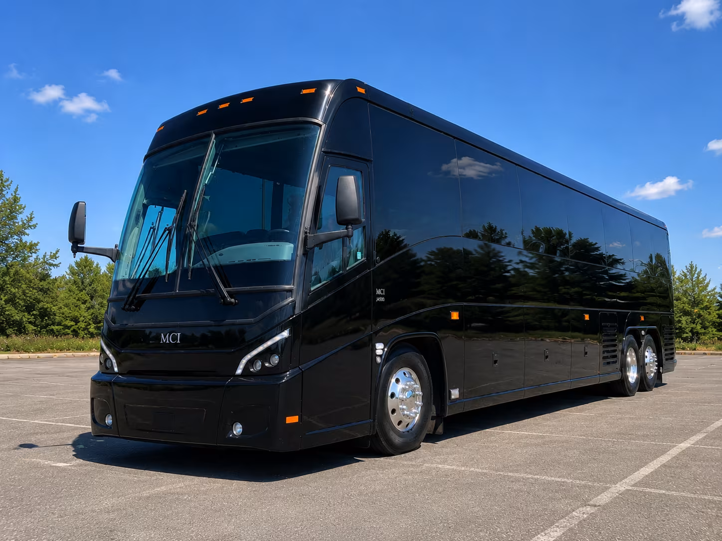 shuttle guests between roswell hotels and your ceremony or reception venue