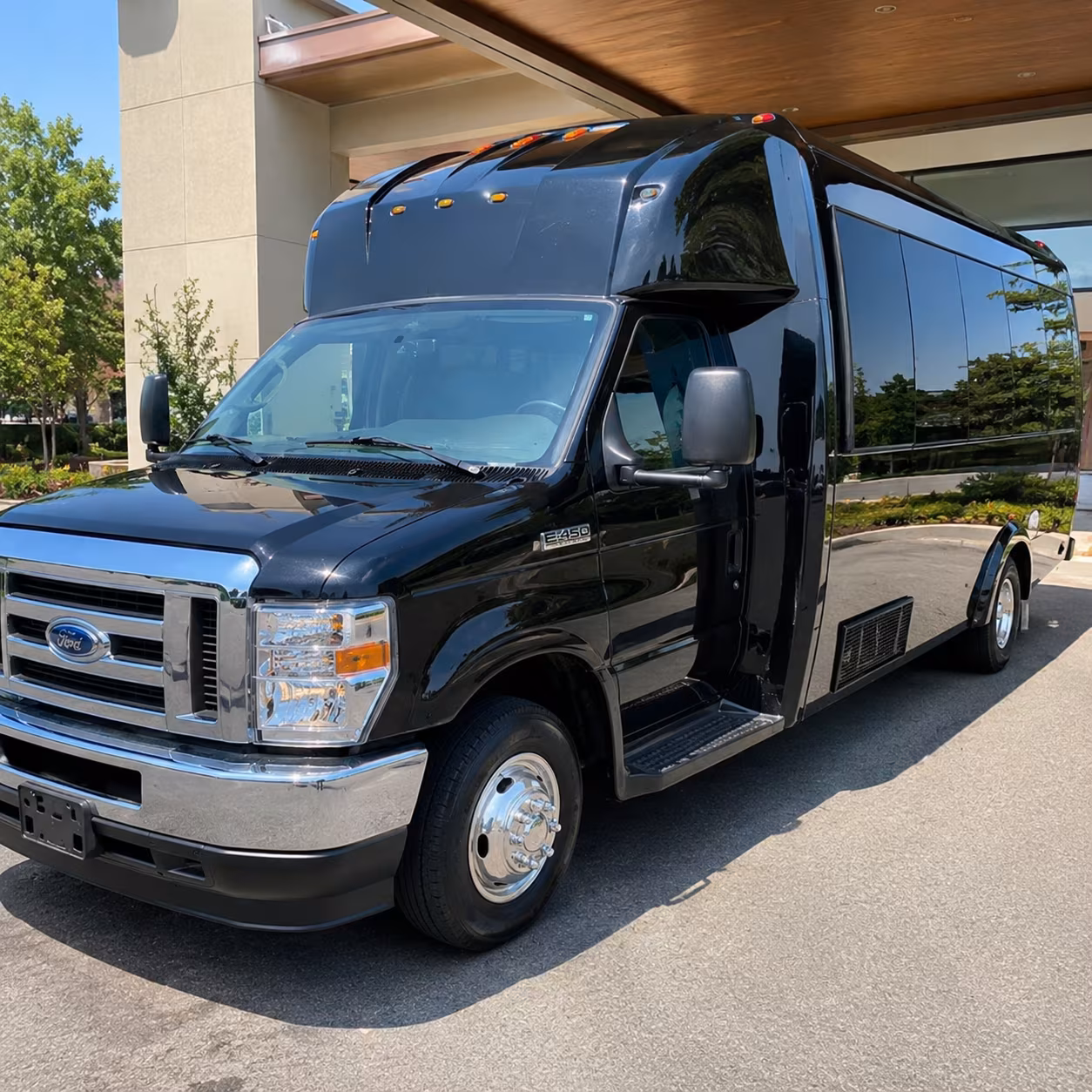 why a party bus makes the falcons or hawks game the event
